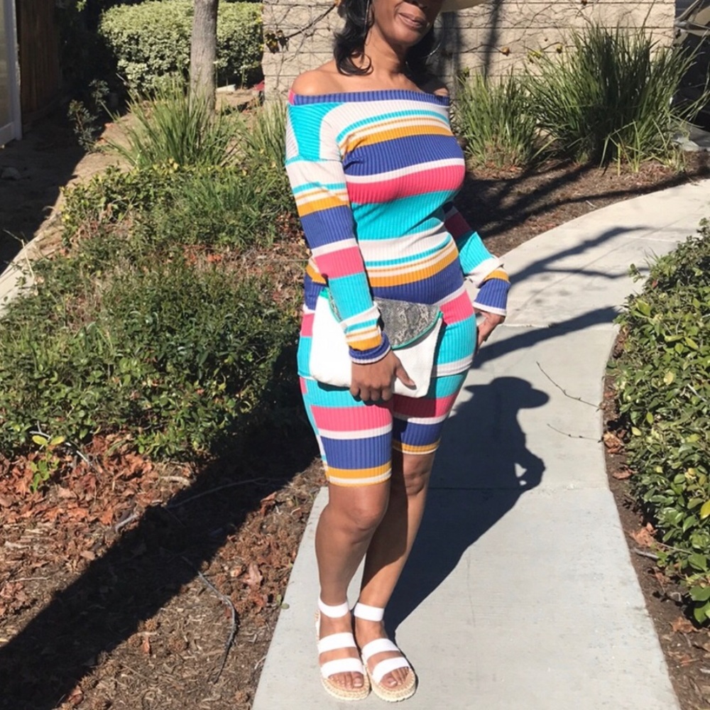 Striped and Sexy 🌺